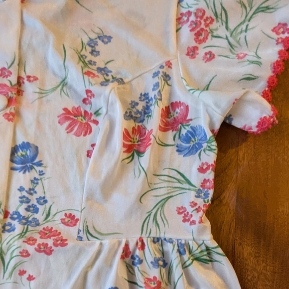 Vintage Cottagecorw nightgown robe dress with floral and feminine - Picture 3 of 7